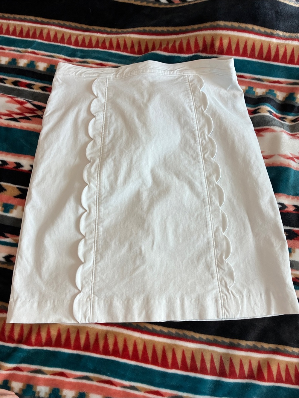 J. McLaughlin White Scalloped A-Line Women's Skirt